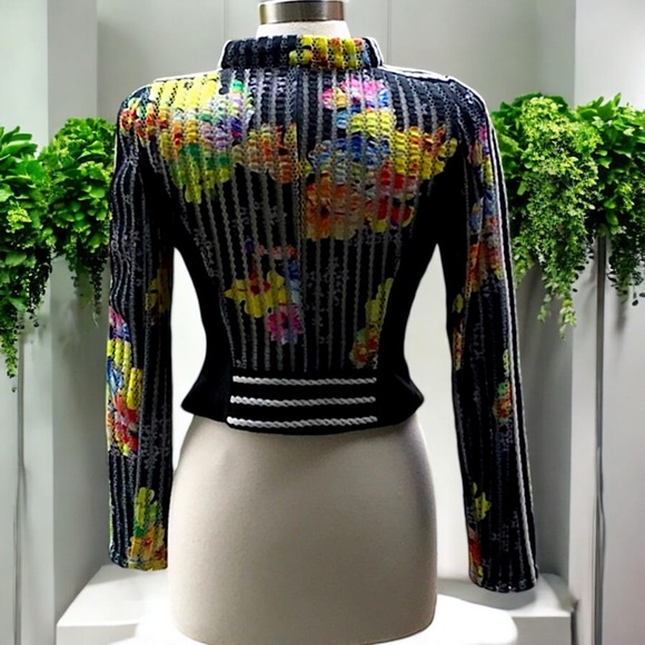 IToo Fashion Floral Mesh Blazer - Picture 13 of 14